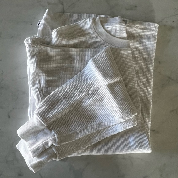 Aritzia TNA Tremont Thermal Longsleeve Shirt - White - Picture 1 of 9